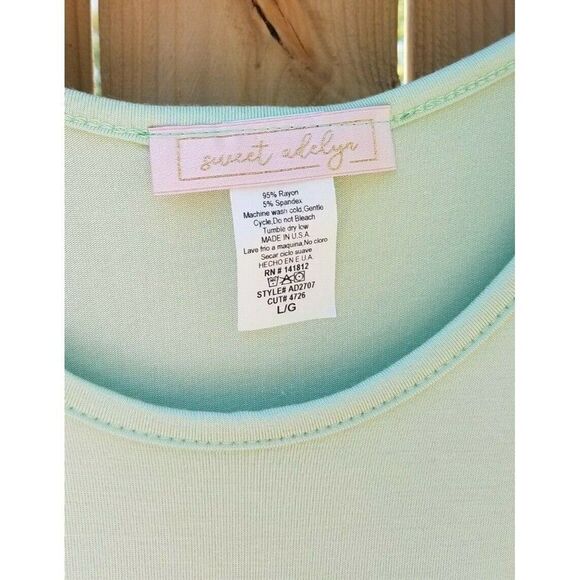 Sage Green Cold Shoulder Top Front Twist Knot Women's Small - Picture 5 of 6